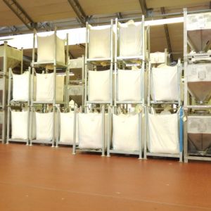 Big Bag Entleerung ohne Kettenzug - BOP-System für schnellen Betrieb.