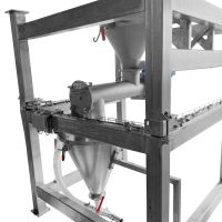 Rüttel- und Förderbänder für Schüttguttrichter: Verhindert Materialstau, sorgt für konstanten Materialfluss.<br />
<br />