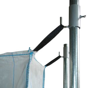 Verzinktes Universalrack, 3-fach stapelbar und höhenverstellbar, für sichere Big Bag Lagerung.